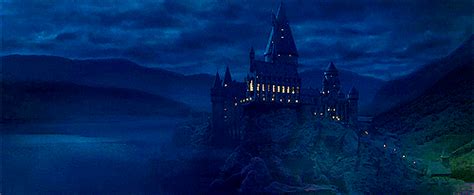 hogwarts gif|Harry Potter GIFs on GIPHY .